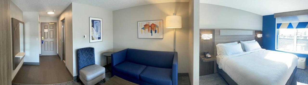 Holiday Inn Express & Suites Marquette By Ihg Exteriör bild