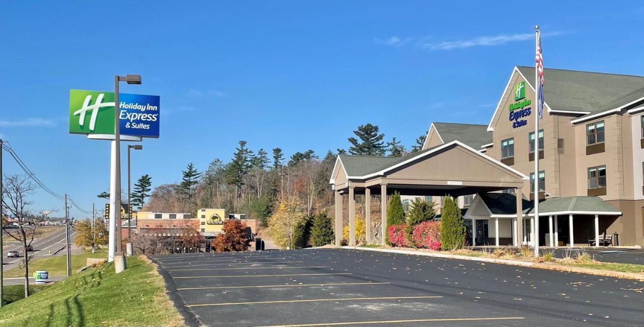 Holiday Inn Express & Suites Marquette By Ihg Exteriör bild