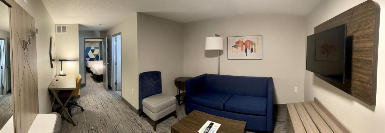 Holiday Inn Express & Suites Marquette By Ihg Exteriör bild