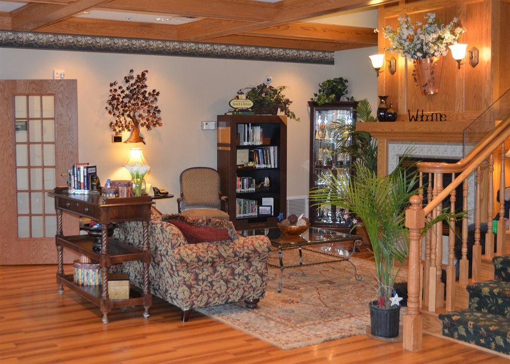Holiday Inn Express & Suites Marquette By Ihg Inreriör bild