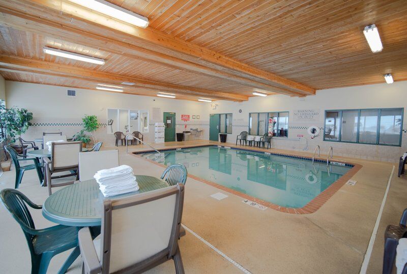 Holiday Inn Express & Suites Marquette By Ihg Exteriör bild